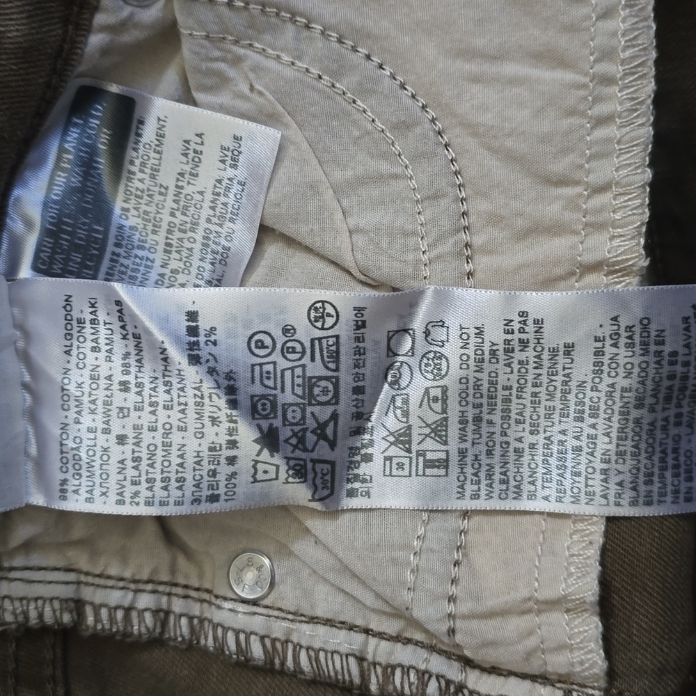 Levi's skinny Jeans size 29, olive color pre-owned - Picture 6 of 12